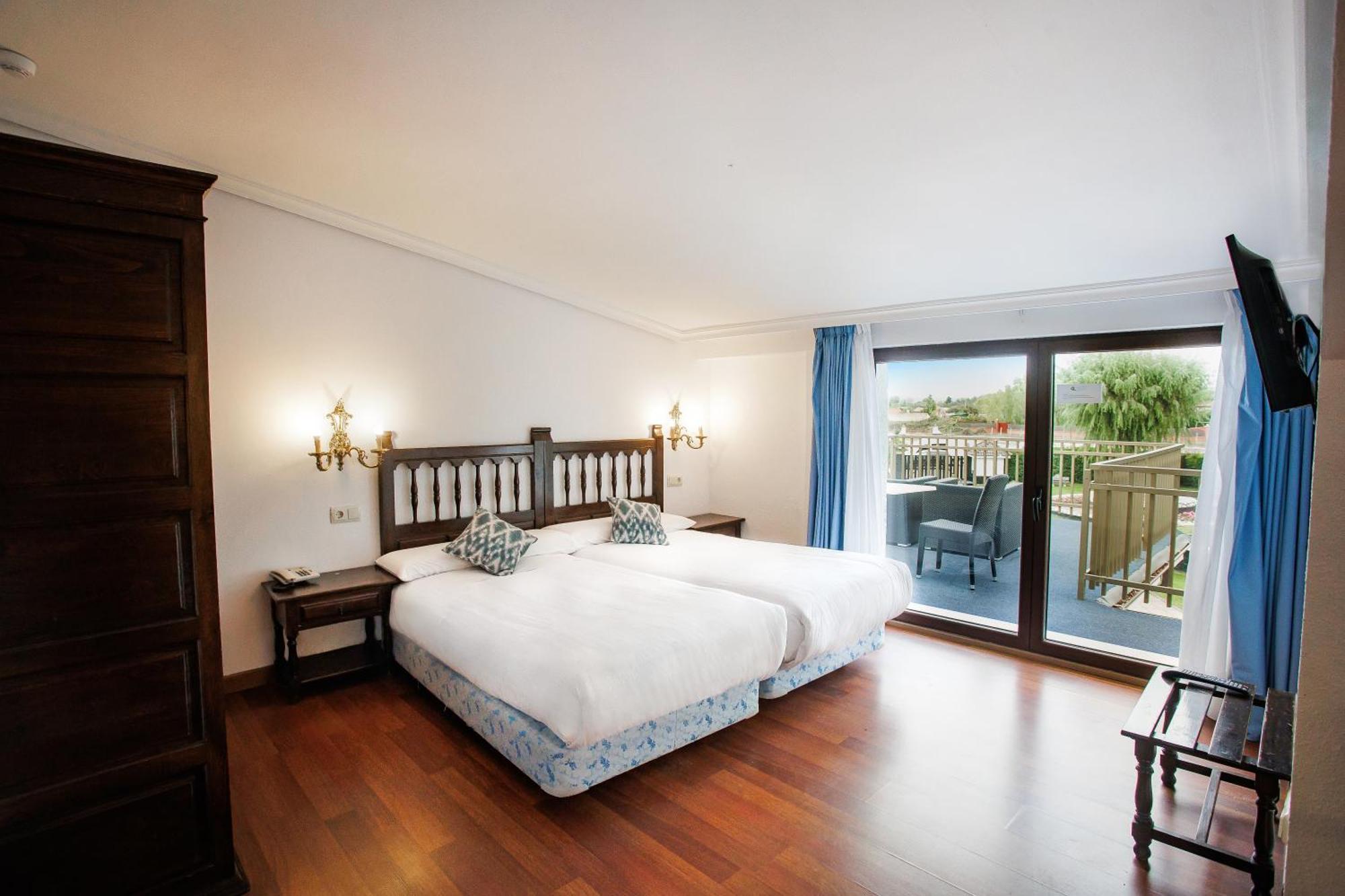 Twin Room Terrace,1617459330:JPEG